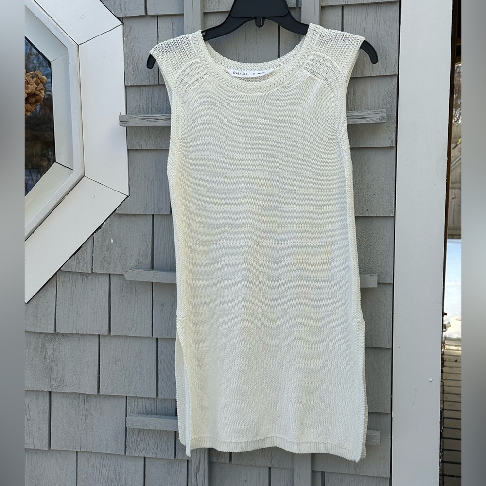Athleta Cream Sleeveless Sweater- Medium- Summer Sassy -Cotton/Nylon